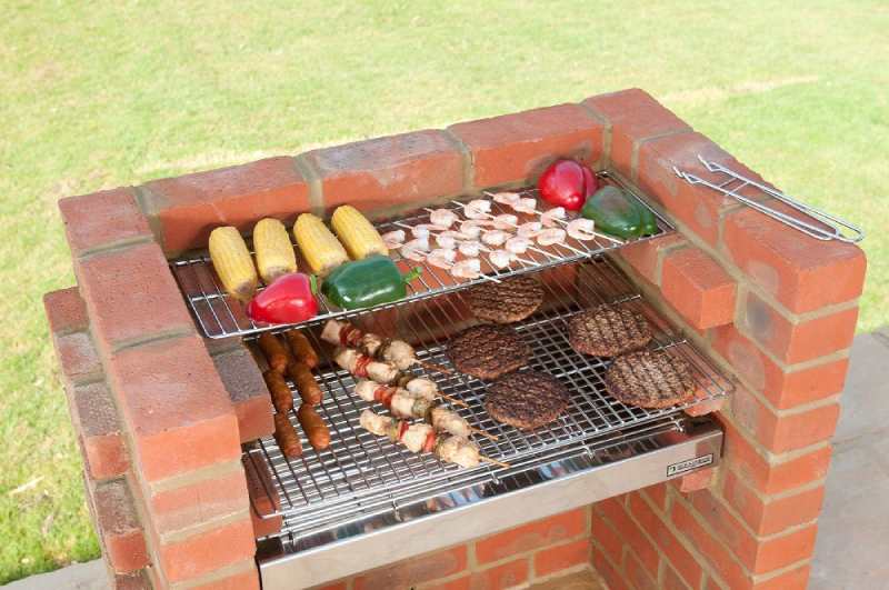 Asador de Obra hecho con ladrillos, como hacer uno