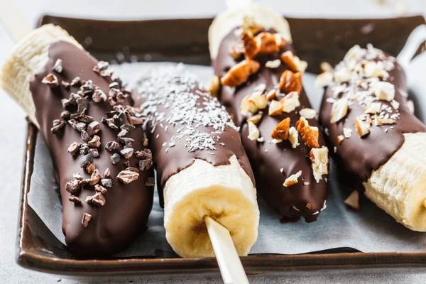 bananas asadas con chocolate hechas en el asador